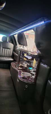 lincoln town car limousine