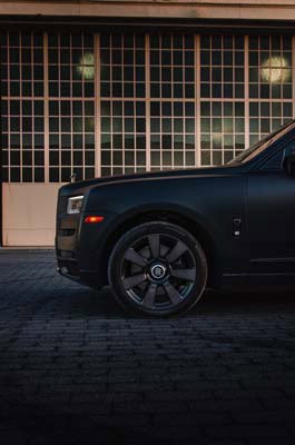 rolls royce cullinan