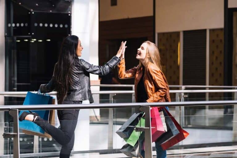 shopping new york in style: luxury limos for your shopping spree