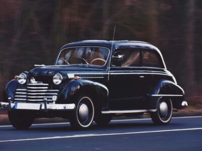 the benefits of hiring a limo service for corporate events