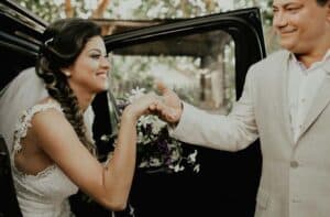 the smart brides guide to wedding car limousine services