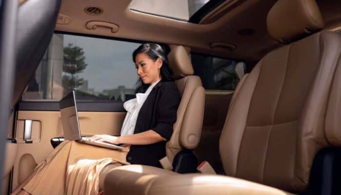 efficient limousine shuttle service: luxury transportation for all occasions