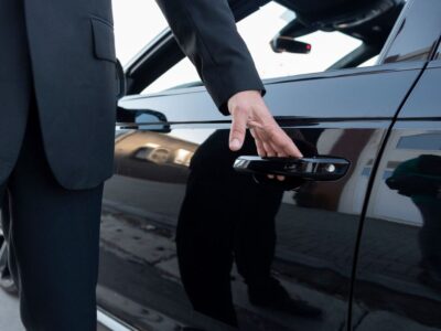 indulge in luxurious comfort: limousine rental services for unparalleled ease