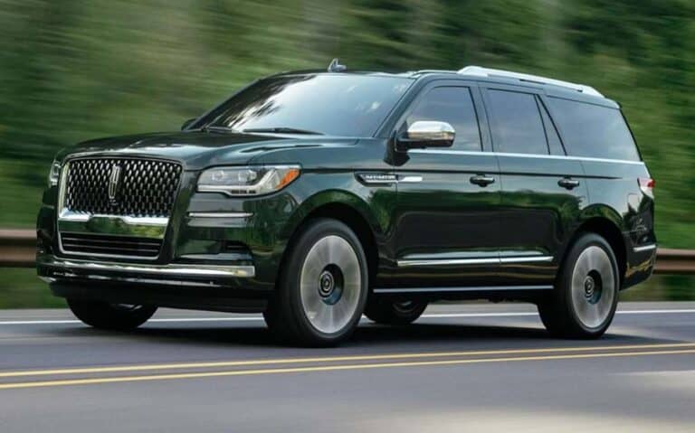 lincoln navigator limo: spacious and refined travel for nyc events