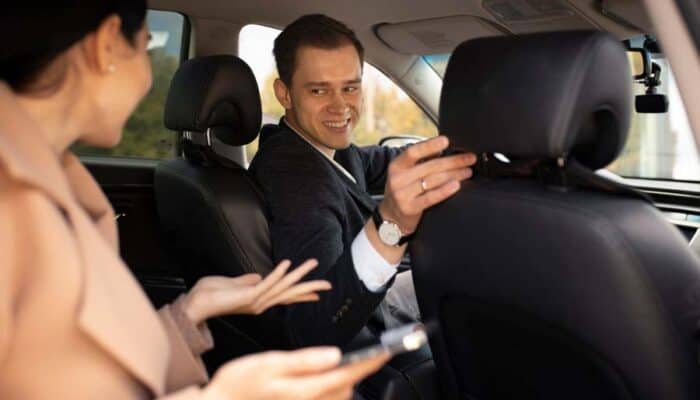 what are the benefits of using a long island limousine service?
