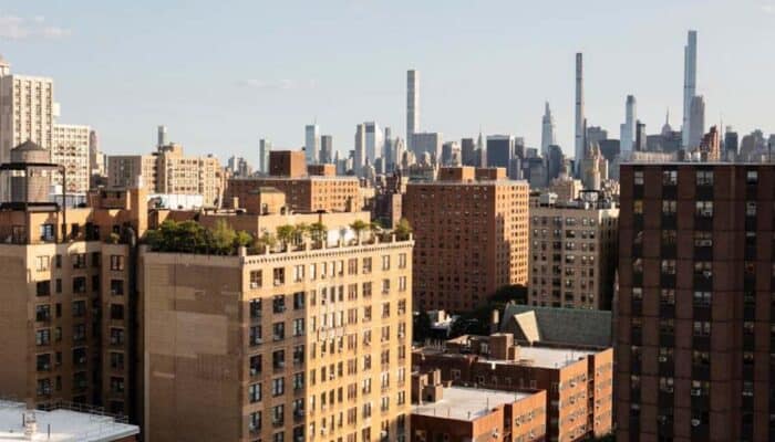 luxury limousine service in the bronx: professional and stylish