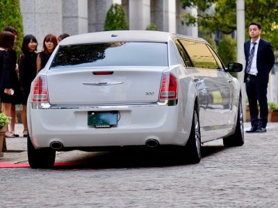limo vs. stretch limo: which ride is right for your occasion?