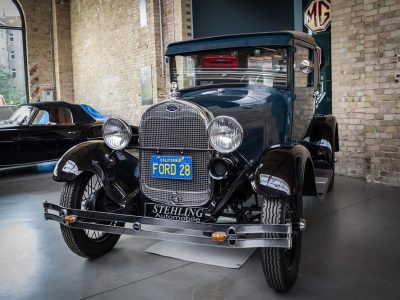 beyond the basics: distinguishing between limos and stretch limos