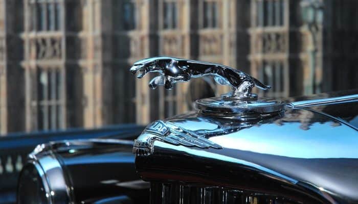 the elegance of travel: exploring the world of limousine services