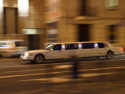 luxury on wheels: a comparative look at standard limos and stretch limos