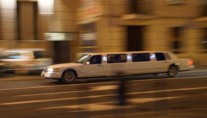 luxury on wheels: a comparative look at standard limos and stretch limos