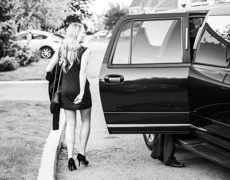 why choose limousine services? the benefits of luxurious transportation