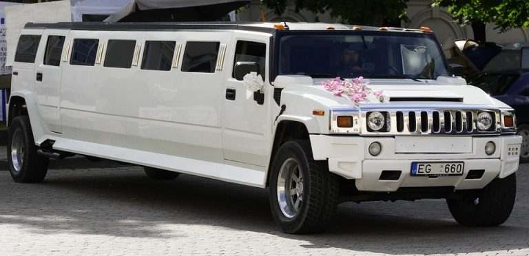 from weddings to corporate events: how limousine services elevate your experience