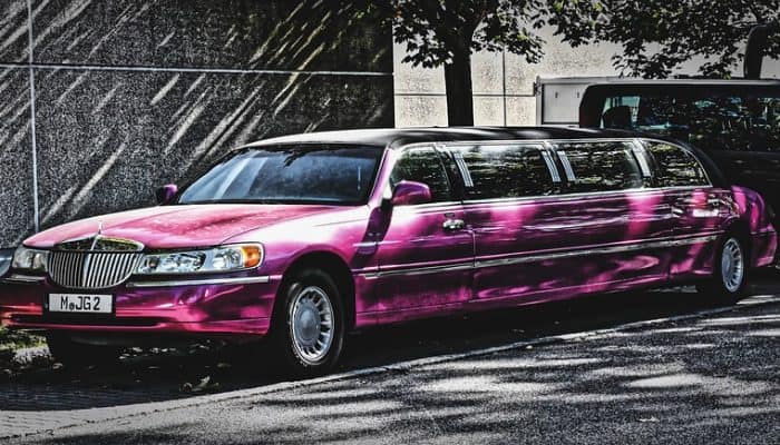 ride in luxury: the best nyc limousine services for business and pleasure